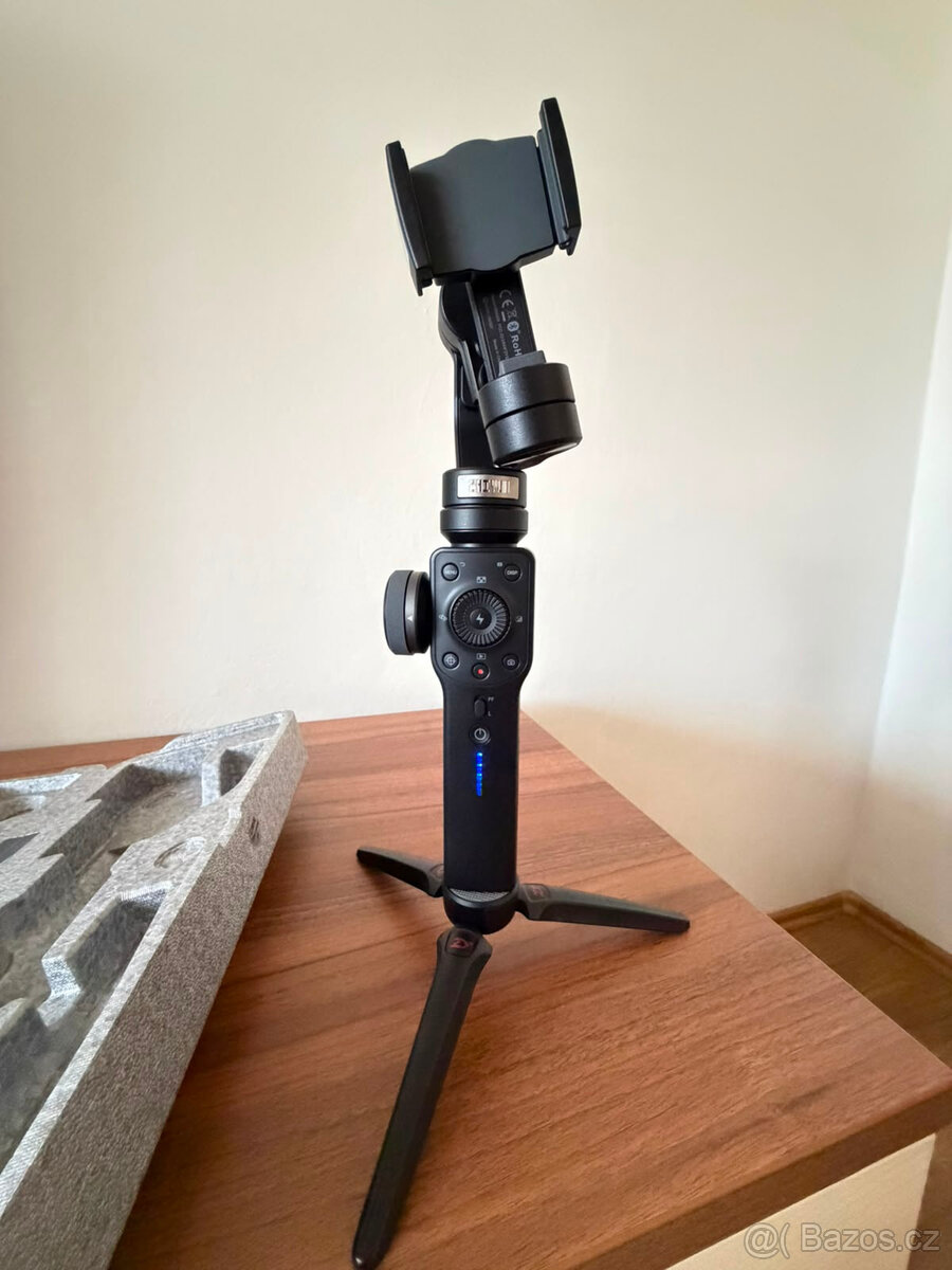 Stabilizátor Zhiyun Smooth 4 - 2
