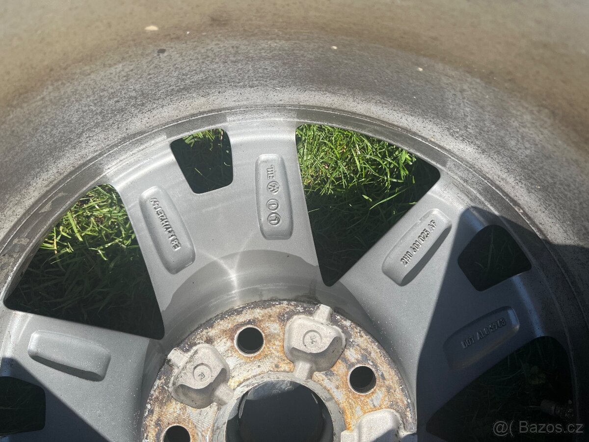 VW Amarok - alu kola 17” celoroční