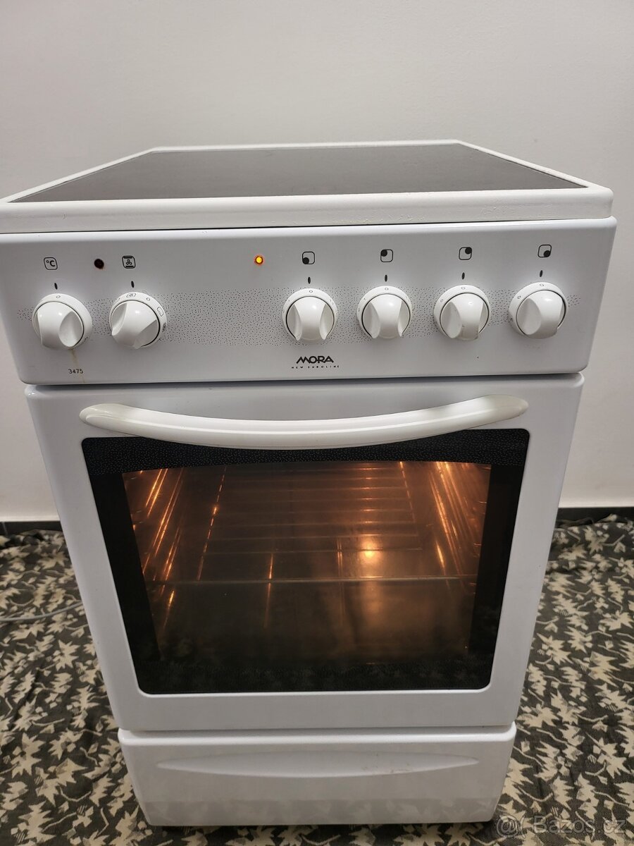 sklokeramický sporák, multifunkční trouba - 2