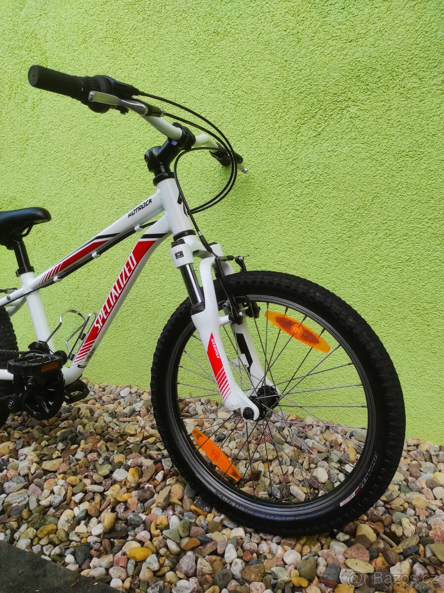 Značkové dětské kolo SPECIALIZED 20" (bílá/červená) - 2