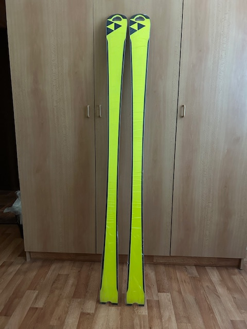 Prodám nové záv. lyže Fischer SL - 165 cm - 2