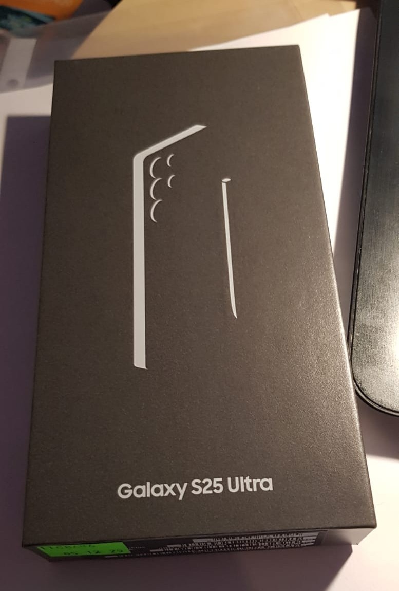 NOVÝ Samsung Galaxy S25 Ultra 12 GB / 512 GB - 2