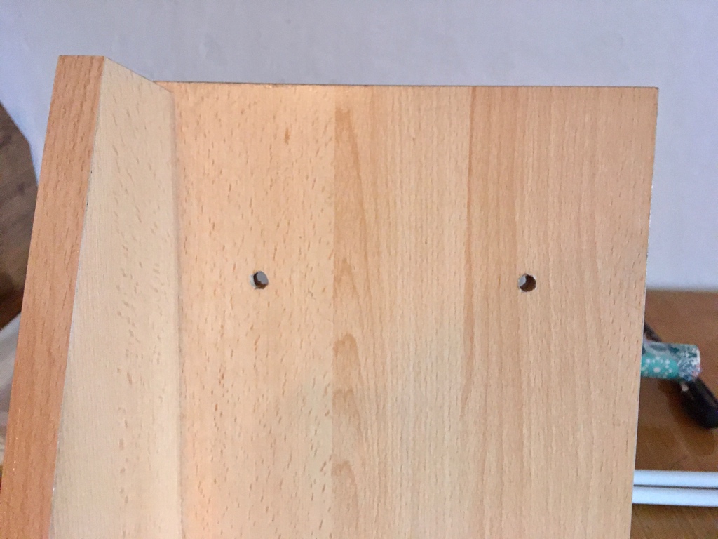 Nástěnná police - 2