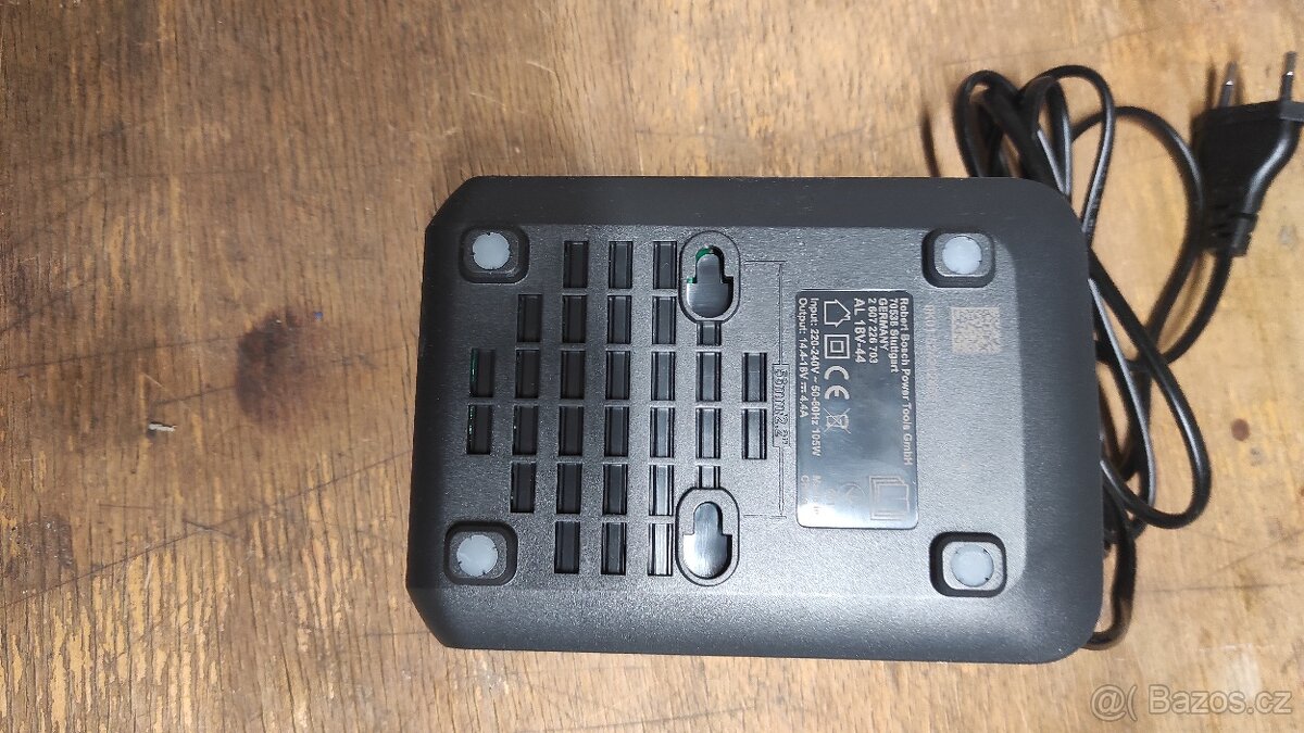 Nabíječka aku Bosch - 2