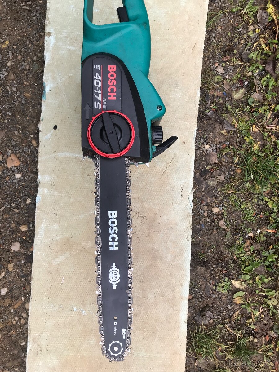BOSCH Řetězová pila elektrická AKE 40 - 2