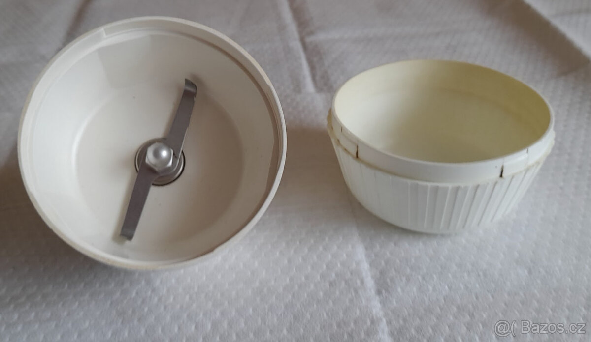 mlýnek na kávu - 2