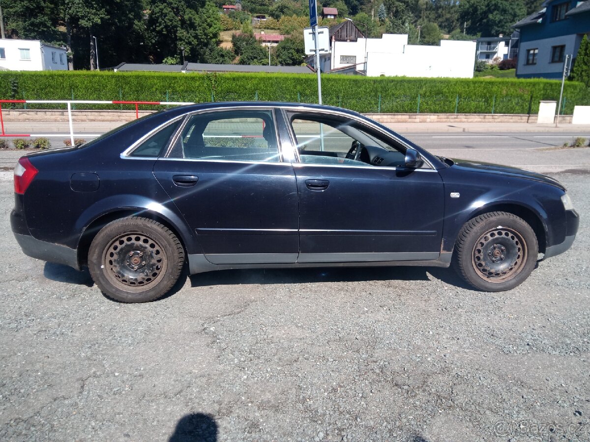 Audi A4 2.5TDi quattro - 2