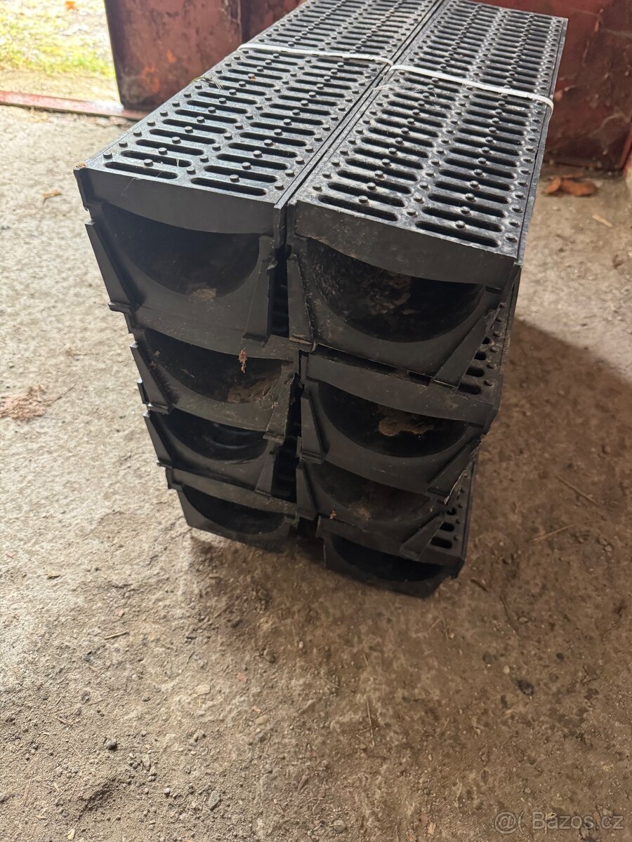 STEBO Odvodňovací žlab nové - 2