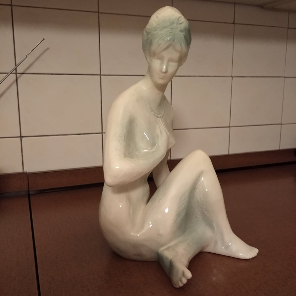 Retro sochy - akty - 2