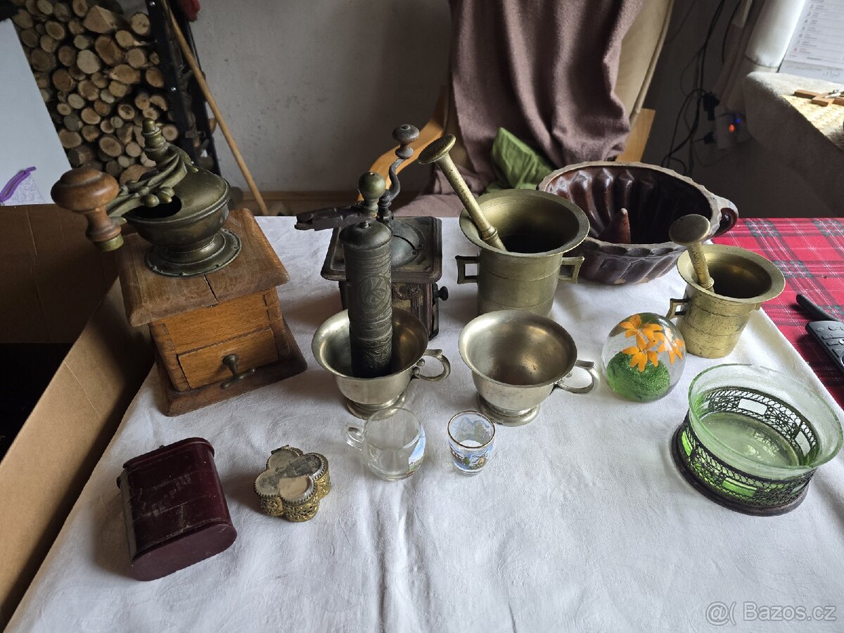 Různé starožitnosti a staré věci - 2