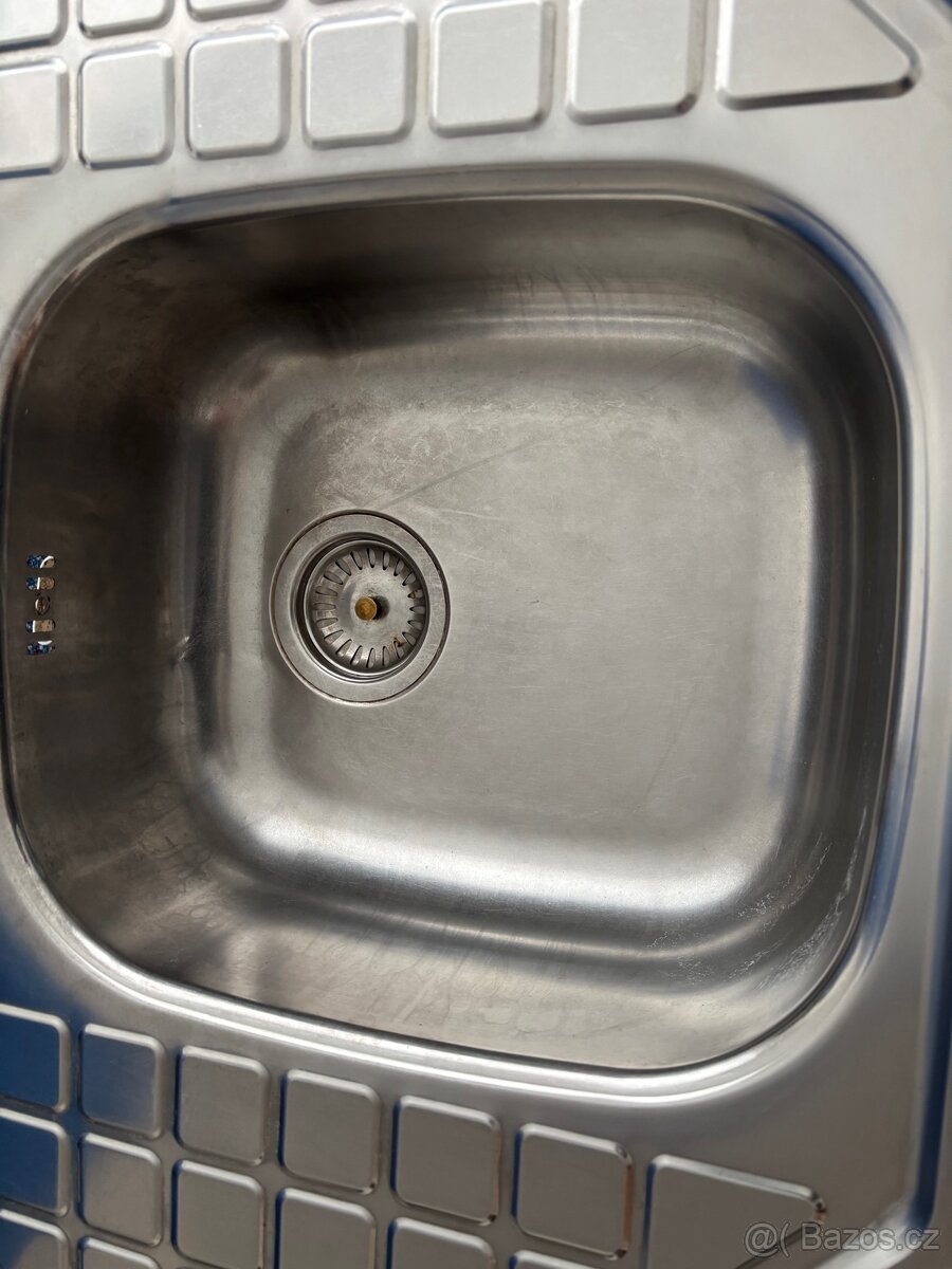 Kuchyňský dřez - 2