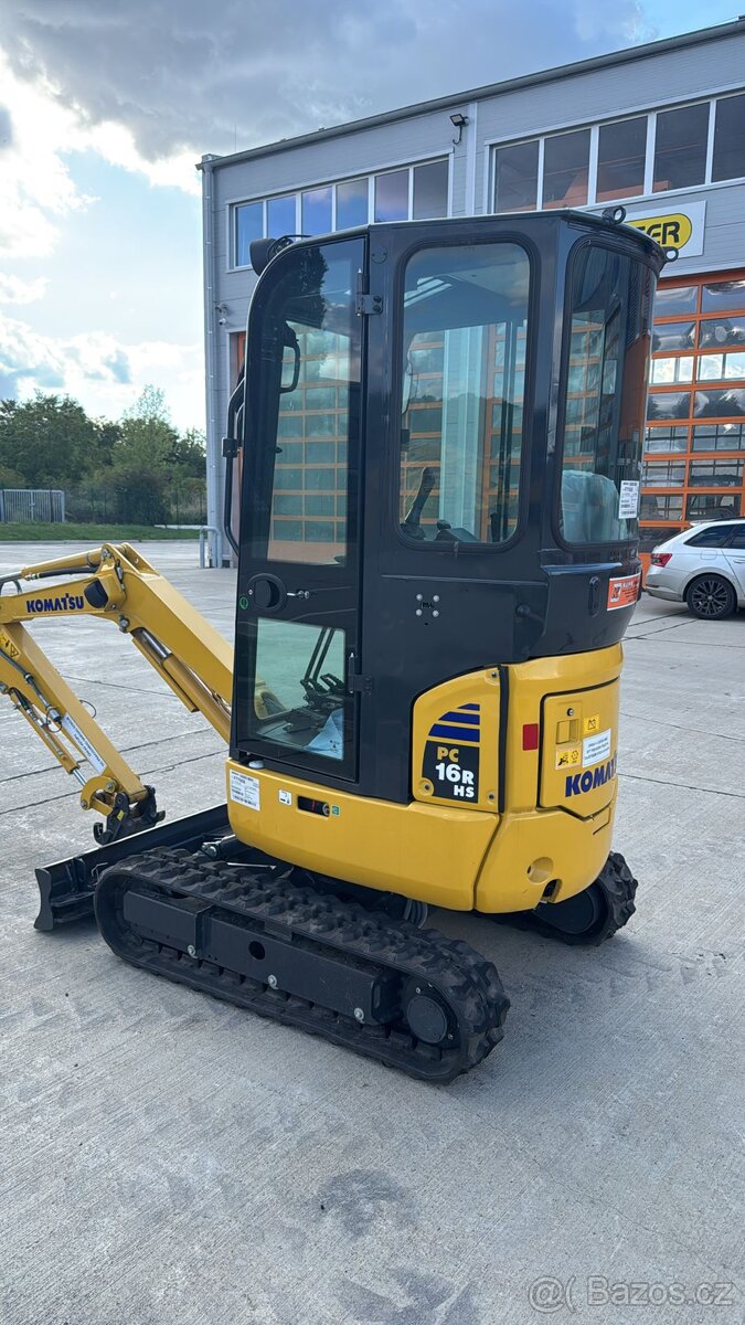 KOMATSU PC16 NOVE - 2