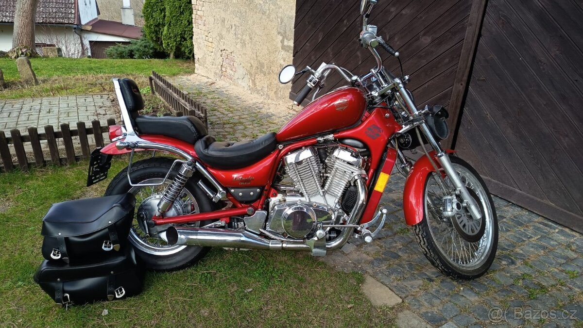 Suzuki VS800GL Intruder - 2