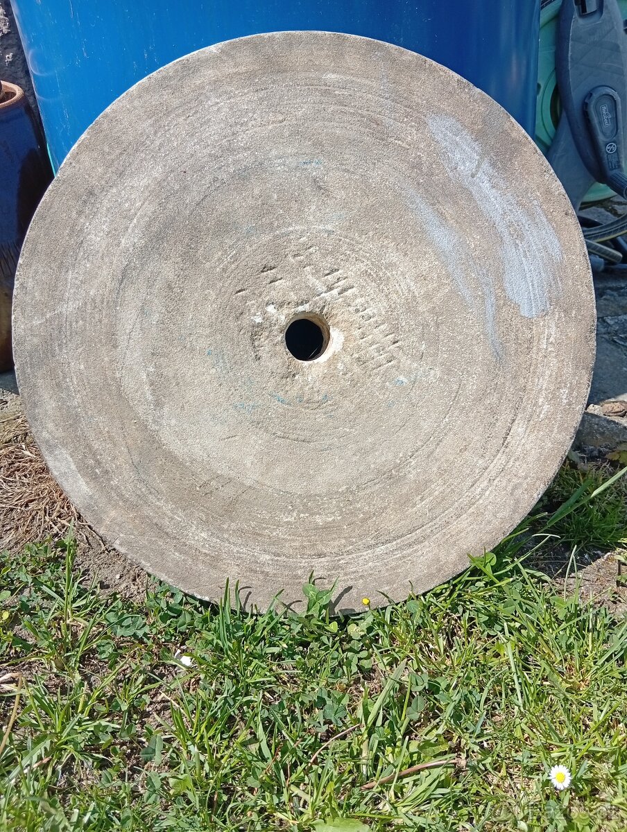 Brusný kámen 43cm - 2