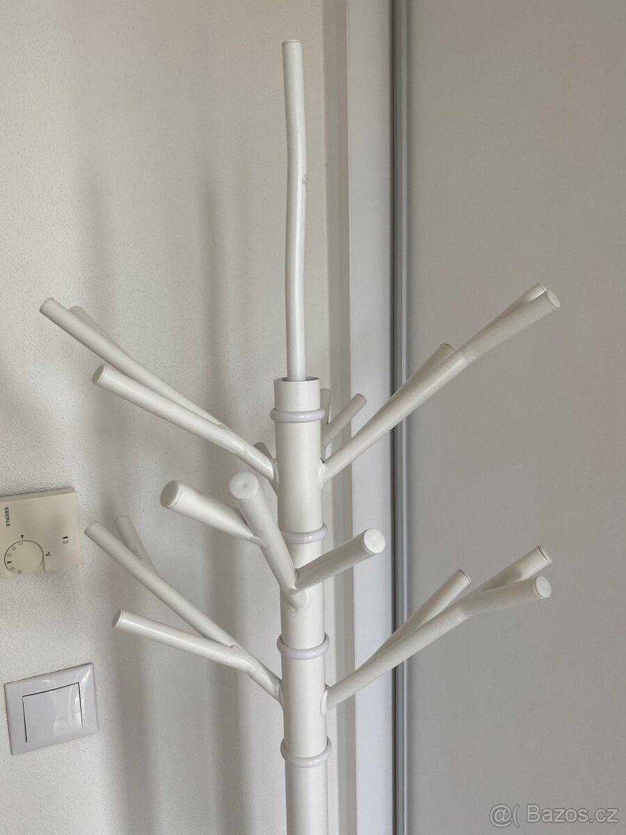Věšák - 2