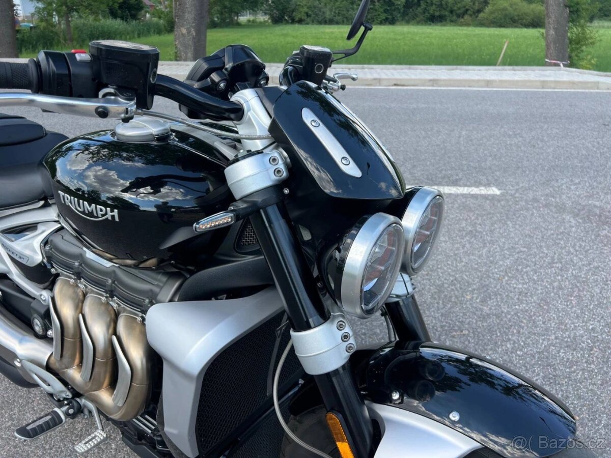 Triumph Rocket 3 R - 2