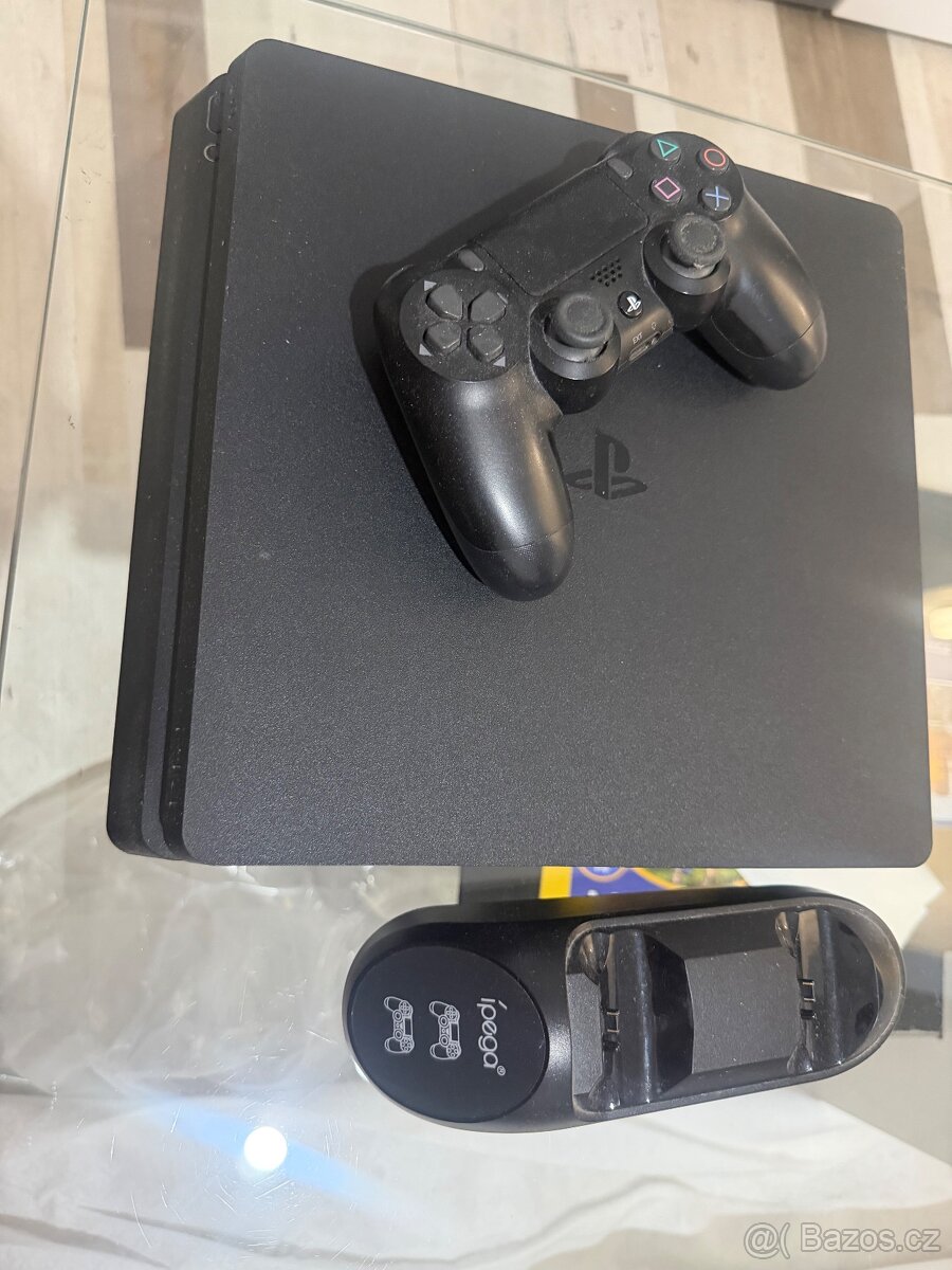 Play station 4 - 2
