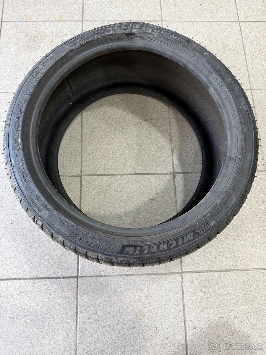 Michelin 225 40 R 18 - 2