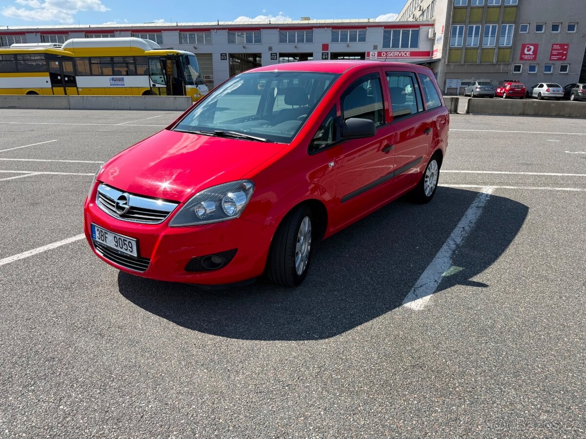 Opel Zafira B - 2