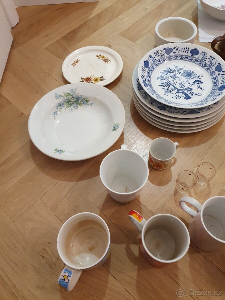 Keramika / talíř / hrníček / miska / karafa / sklo - 2