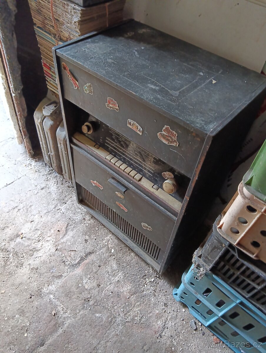 Jukebox retro dobový na dekoraci - 2
