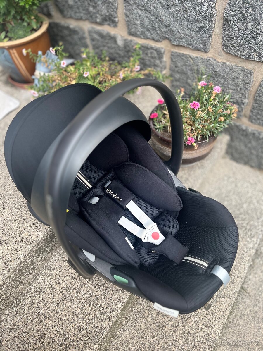 CYBEX CLOUD G i-SIZE PLUS MOON BLACK - 2