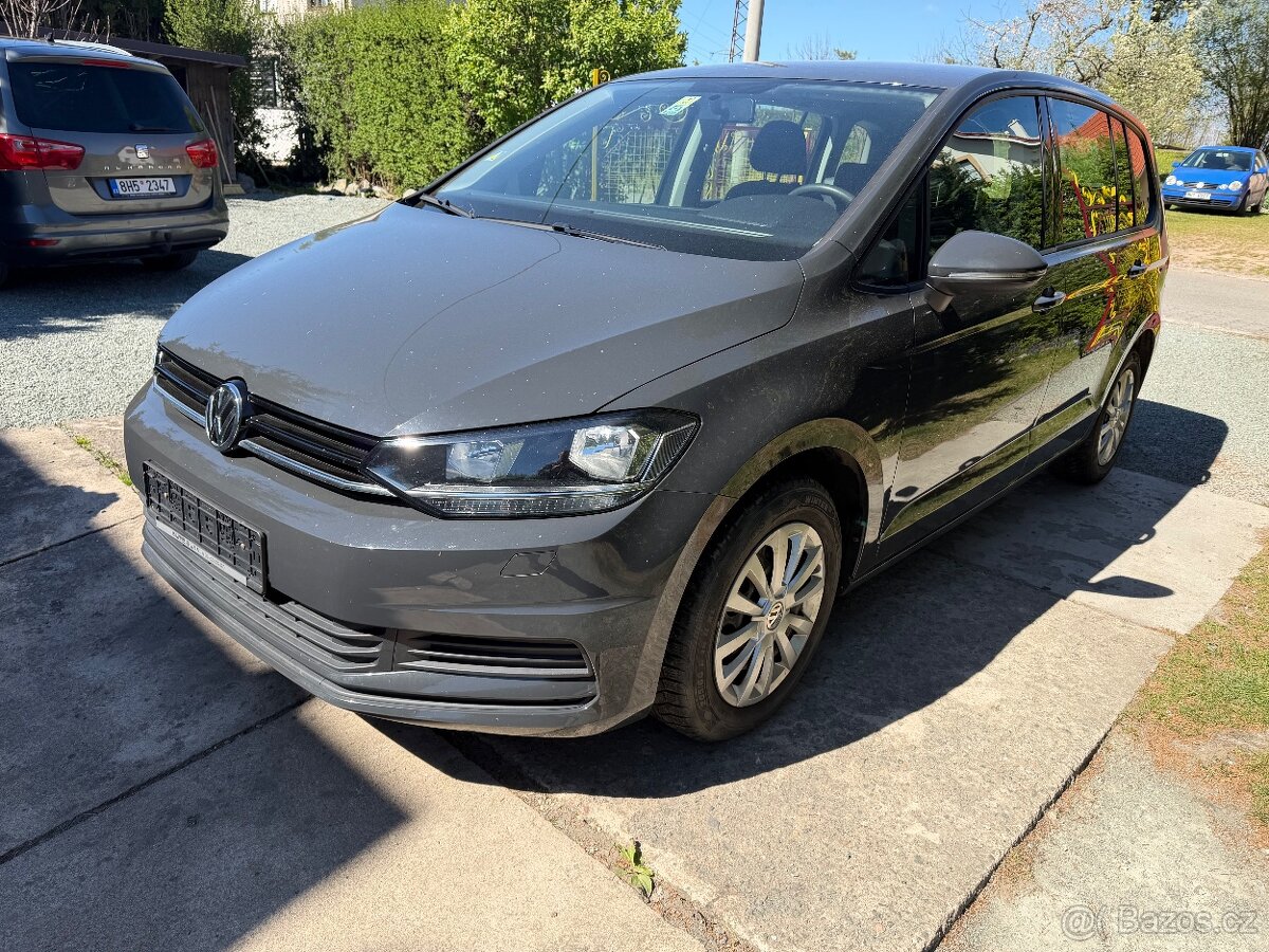 VW TOURAN 7 MÍST - 2