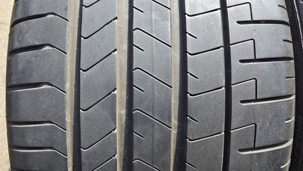 Letní pneu 275/30/21 Pirelli - 2