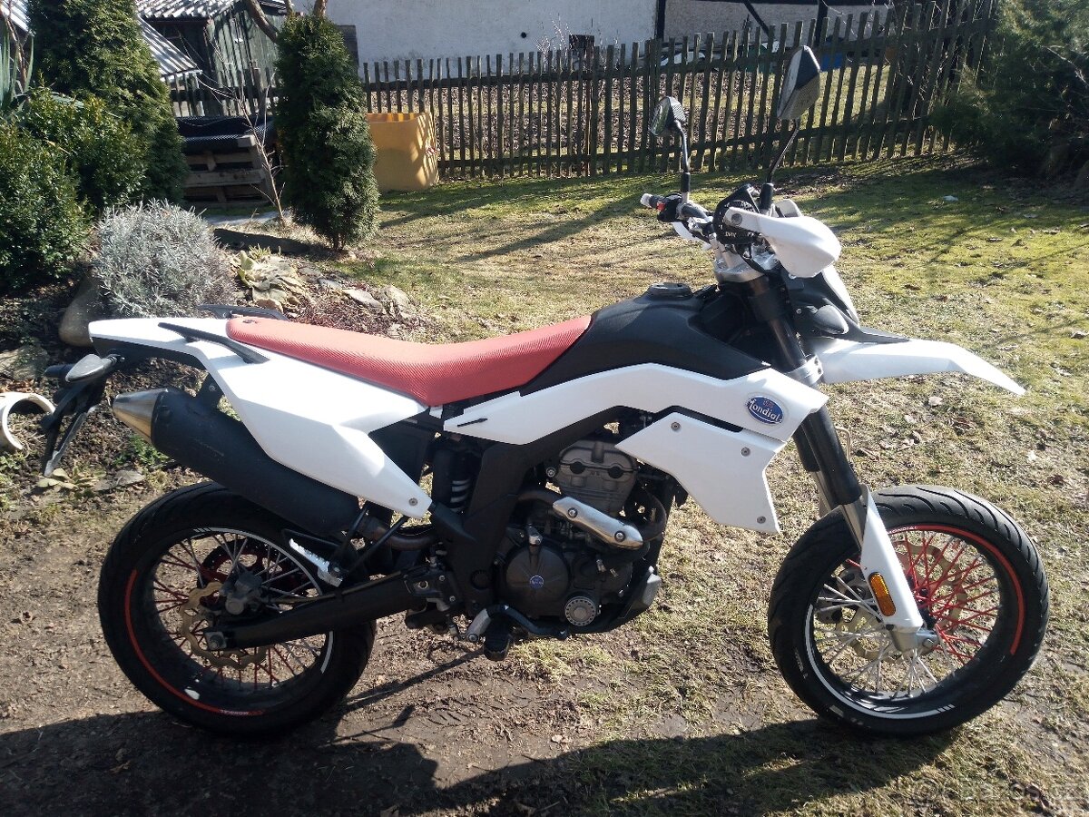 Mondial SMX 125