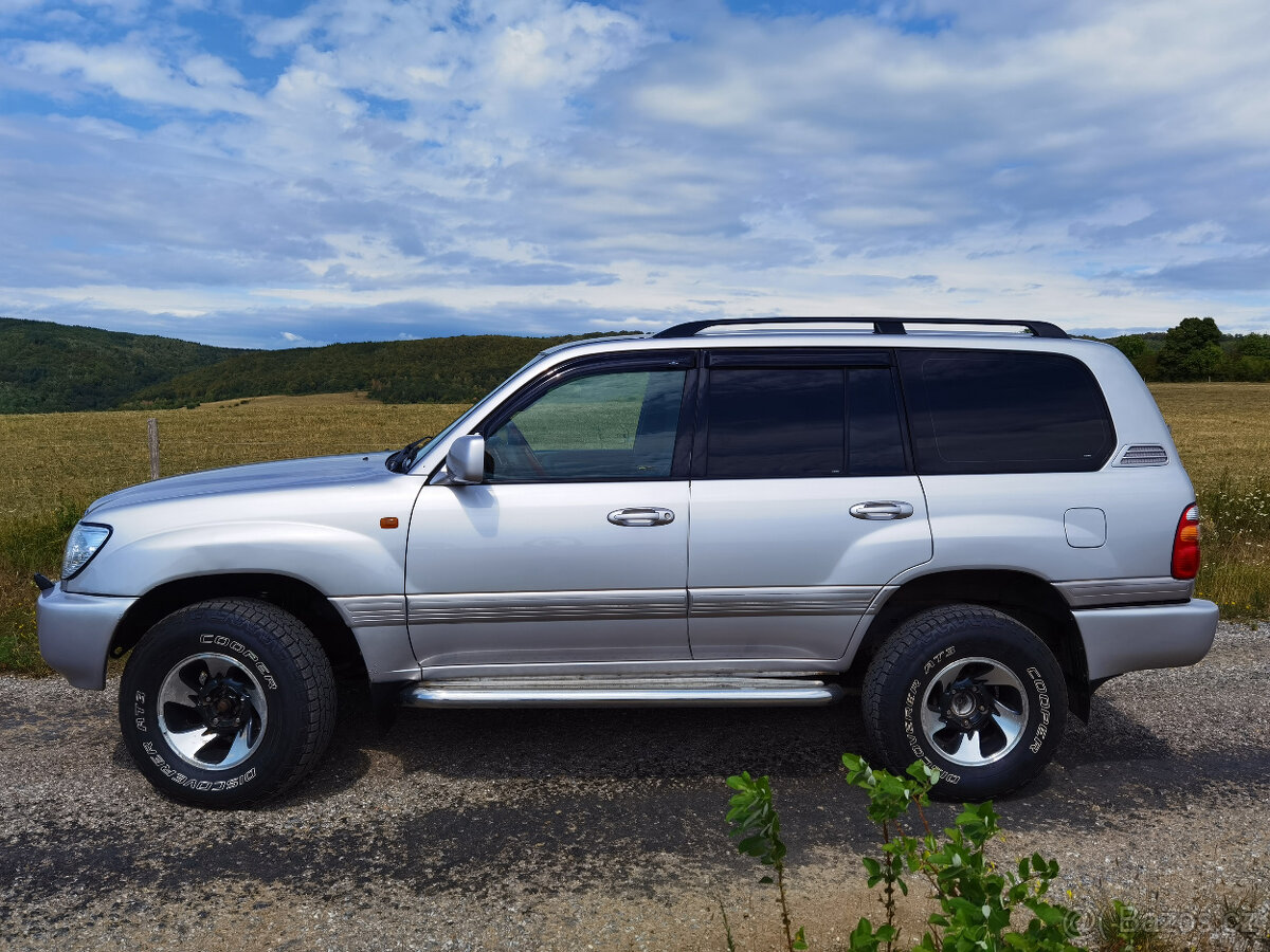 Toyota Land Cruiser 100