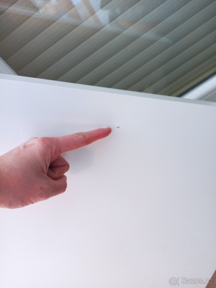 IKEA linnmon rohová deska stolu 120x120 cm - 2