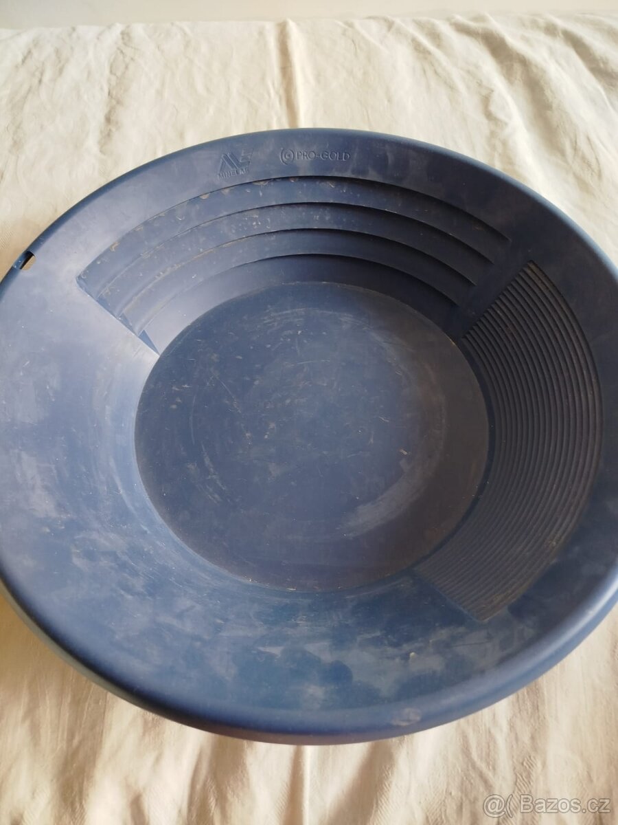 Detektor kovu Minelab - 2