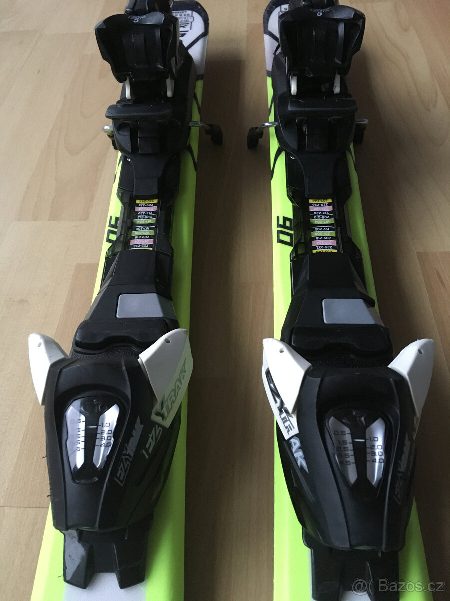 Lyže Salomon 90 cm, lyžáky vel. 32, helma UVEX - 2