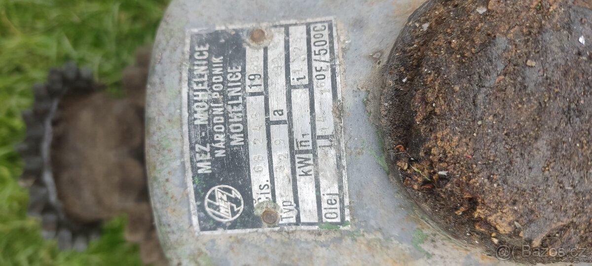 Elektromotor s převodovkou - 2