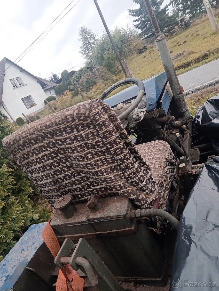 Traktůrek domácí výroby. - 2