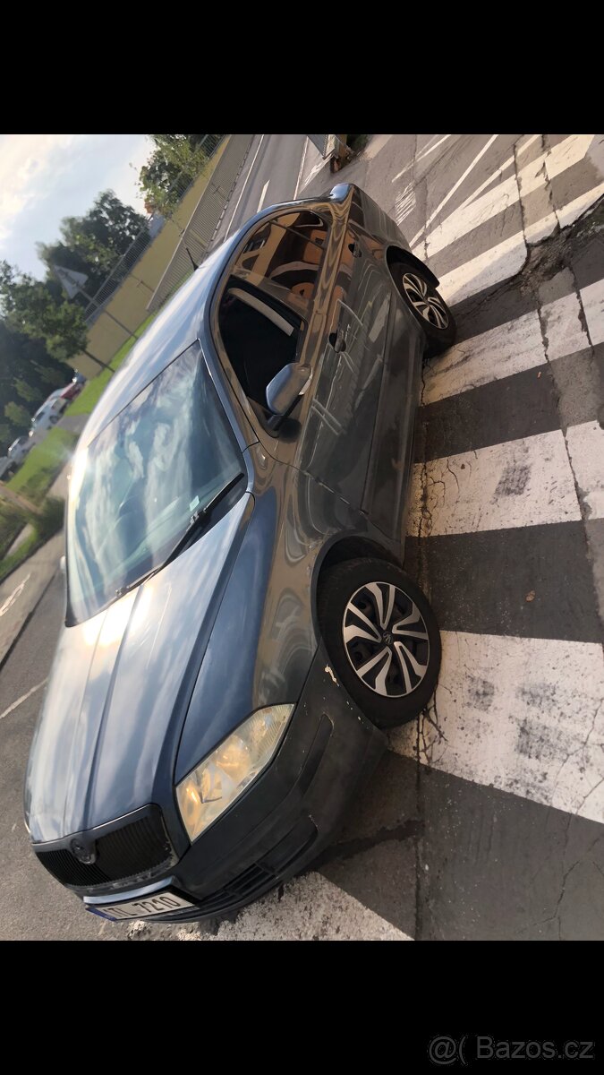 Škoda octavia II 1.9 TDi DSG - 2