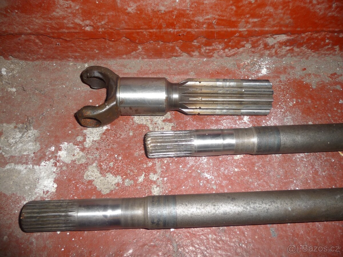 Hřidele nápravy Zetor Carraro bržděná - 2