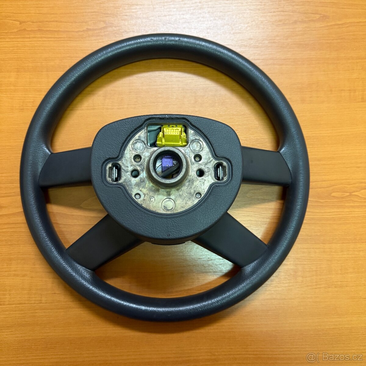 Volant s Airbagem Volkswagen - čtyřramenný - Pěkný - 2