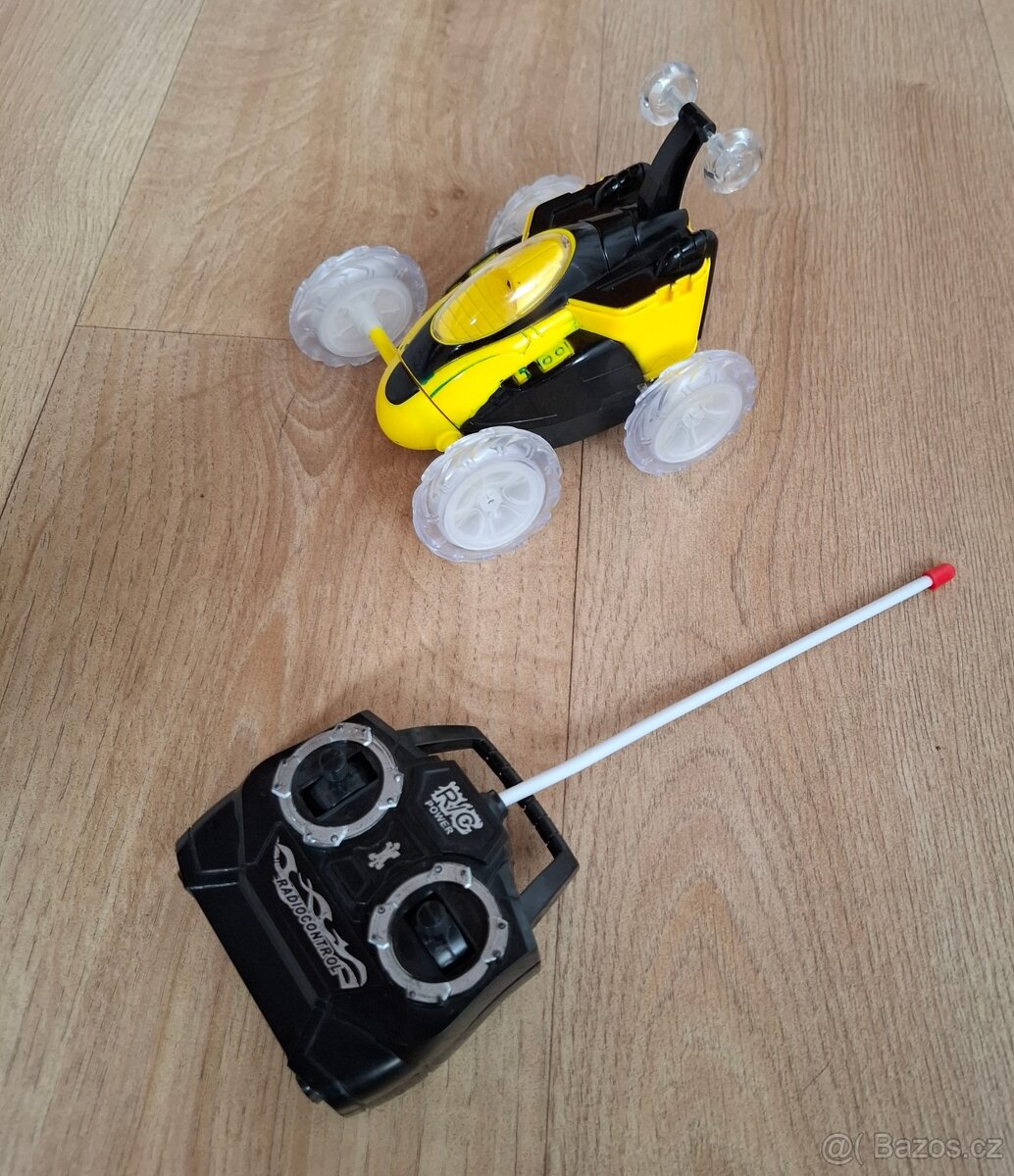 Autíčko na ovládání - 2