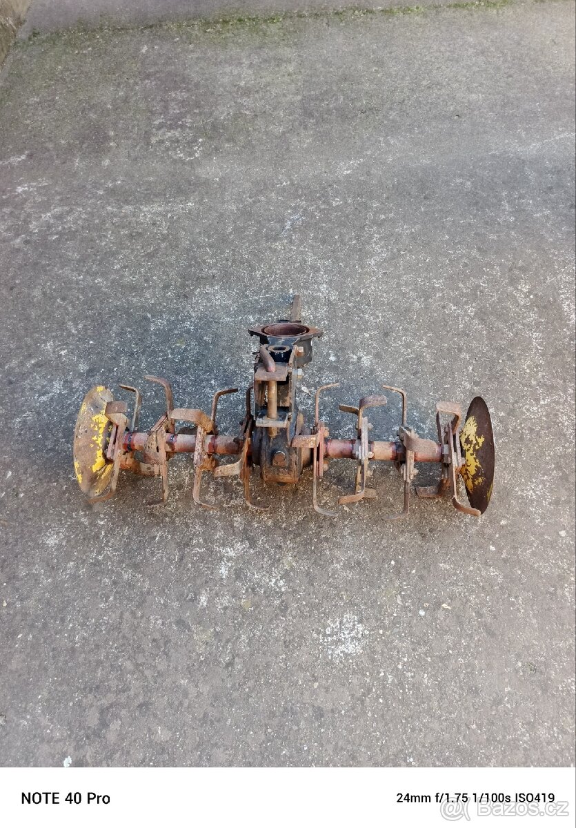 Prodám rotační kypřič k Vari - 2