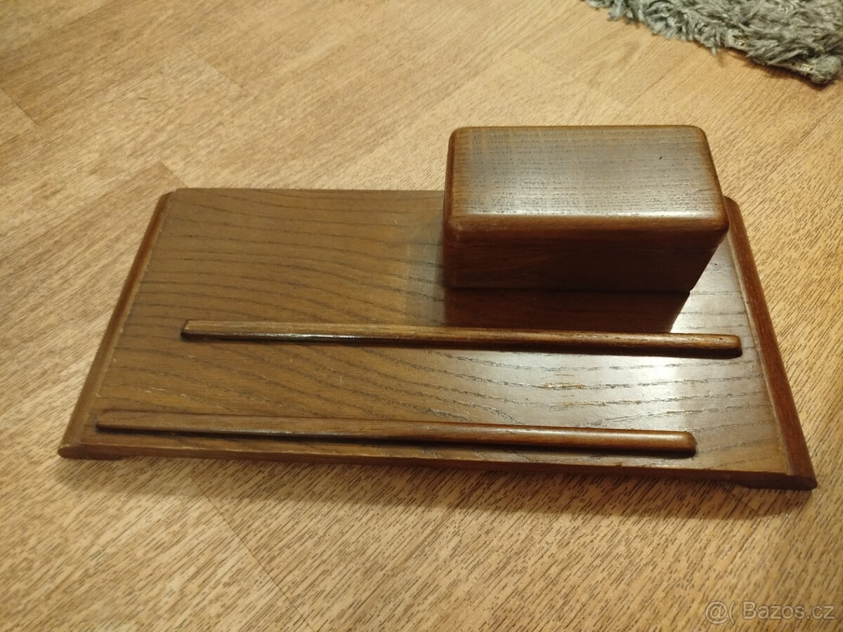 starožitný dřevěný kalamář - 2
