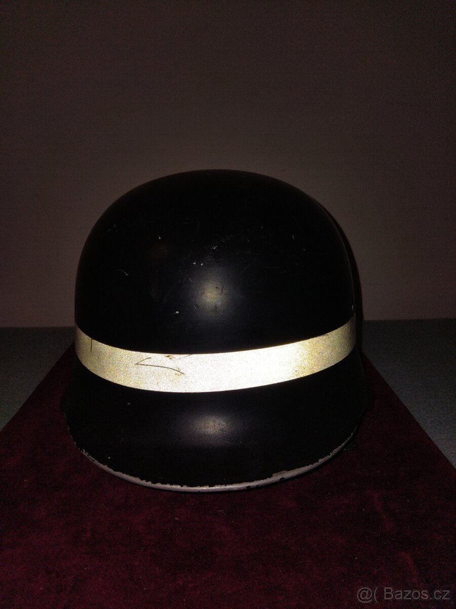 Německá přilba. Top stav - 2