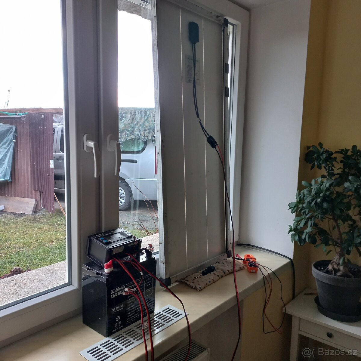 Solární systém pro chatu, karavan, rybaření - 2