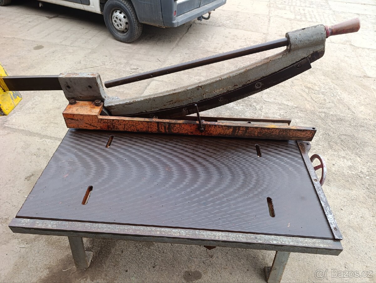 Nůžky na plech - 2