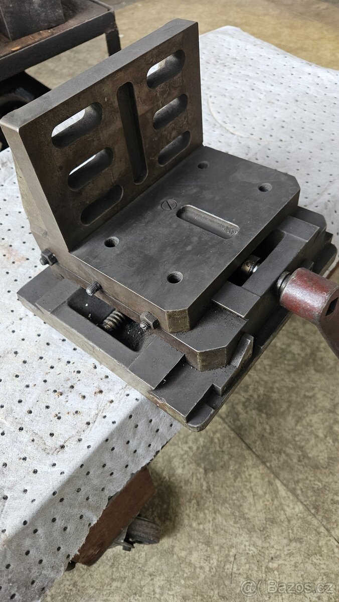 Upínací úhelník - 2