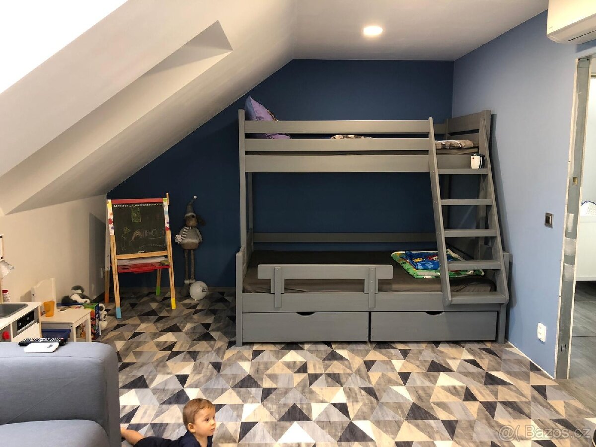 Patrová postel z masivu - 2