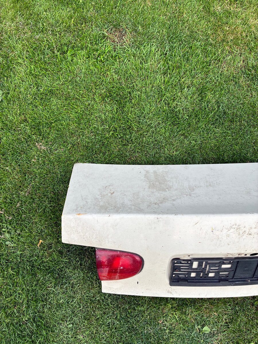 Kufrové dveře Ford Escort kabriolet - 2