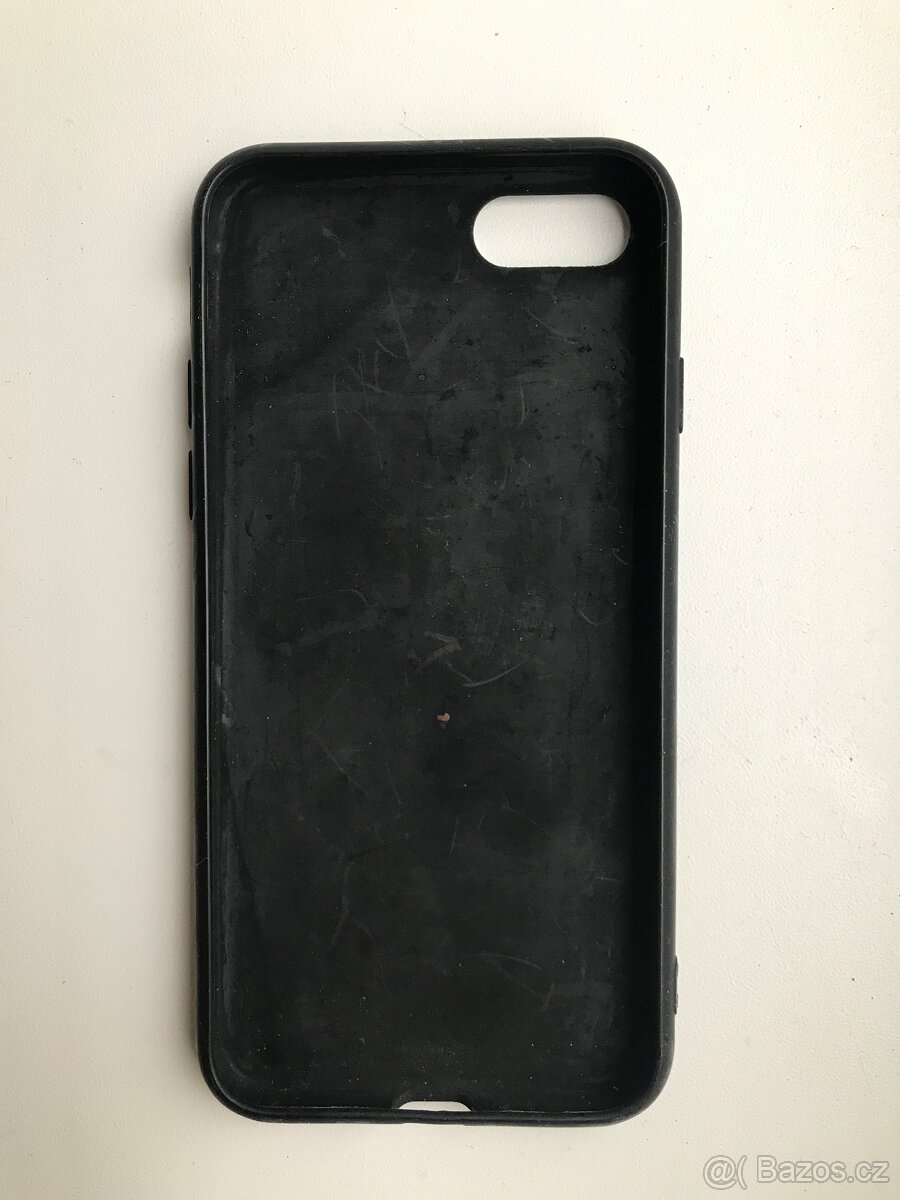 Balík 4 krytů na 7 / 8 / SE (2020/2022) - 2