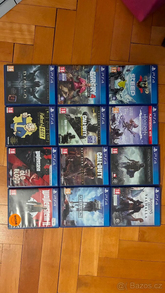PS4 + ovladač + hry - 2