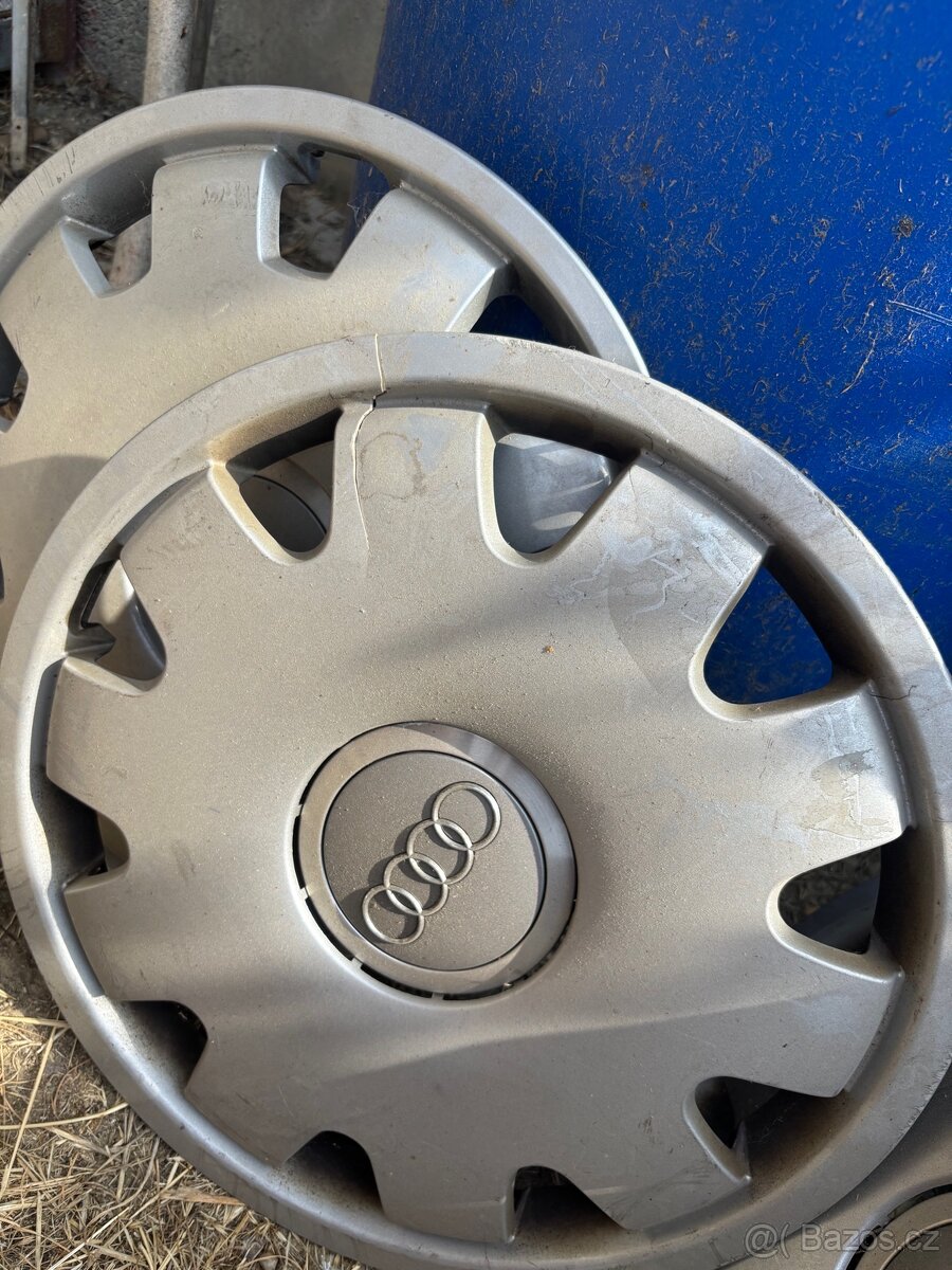 Originální poklice Audi R16 - 2